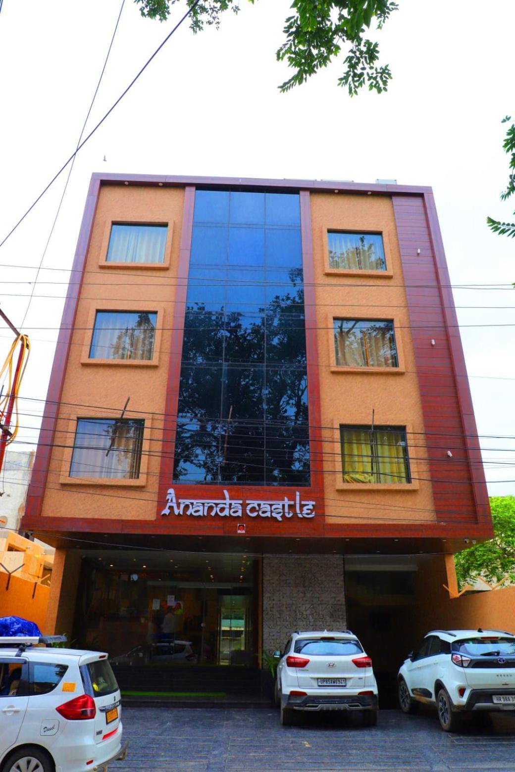 Hotel Ananda Castle à Vrindāvan Extérieur photo